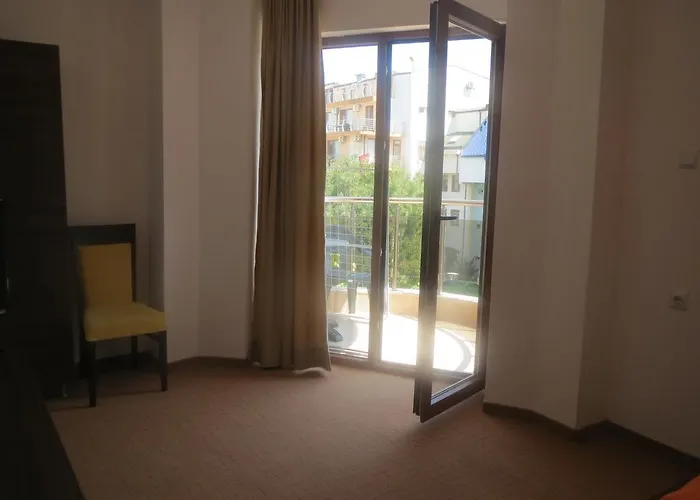 Ξενοδοχείο Family Golden Lion