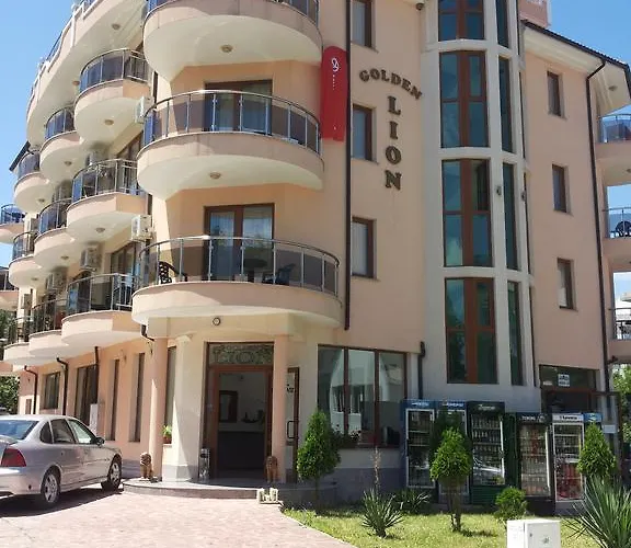 Ξενοδοχείο Family Golden Lion 2*